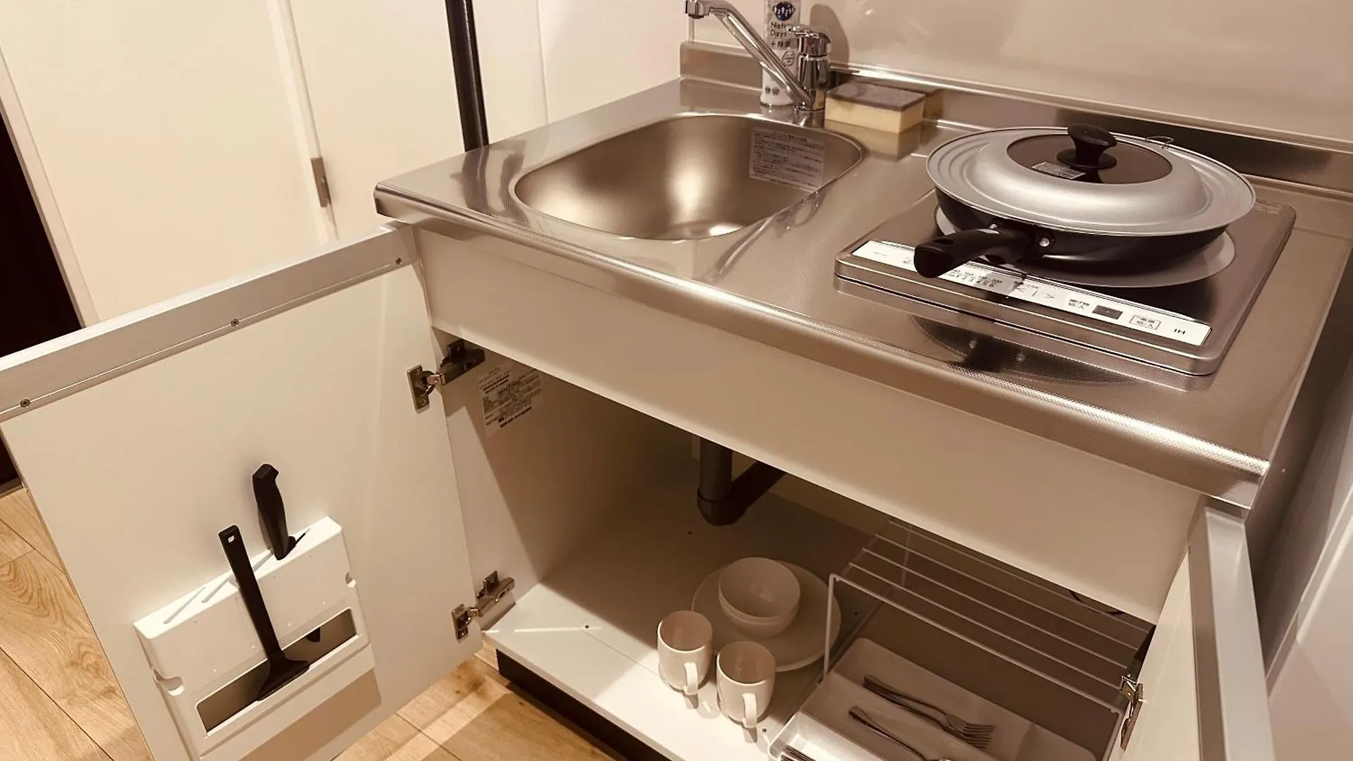 アパート Jstar Hotel Shinsaibashi 大阪市